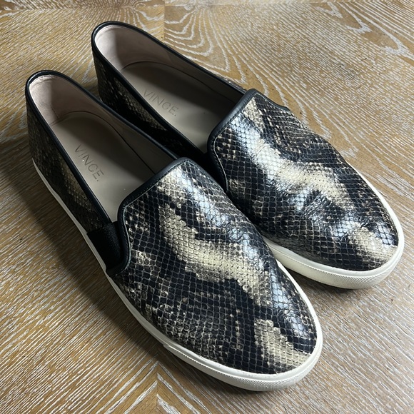 VINCE Snake-print Slip On Sneakers 9 - Picture 1 of 8